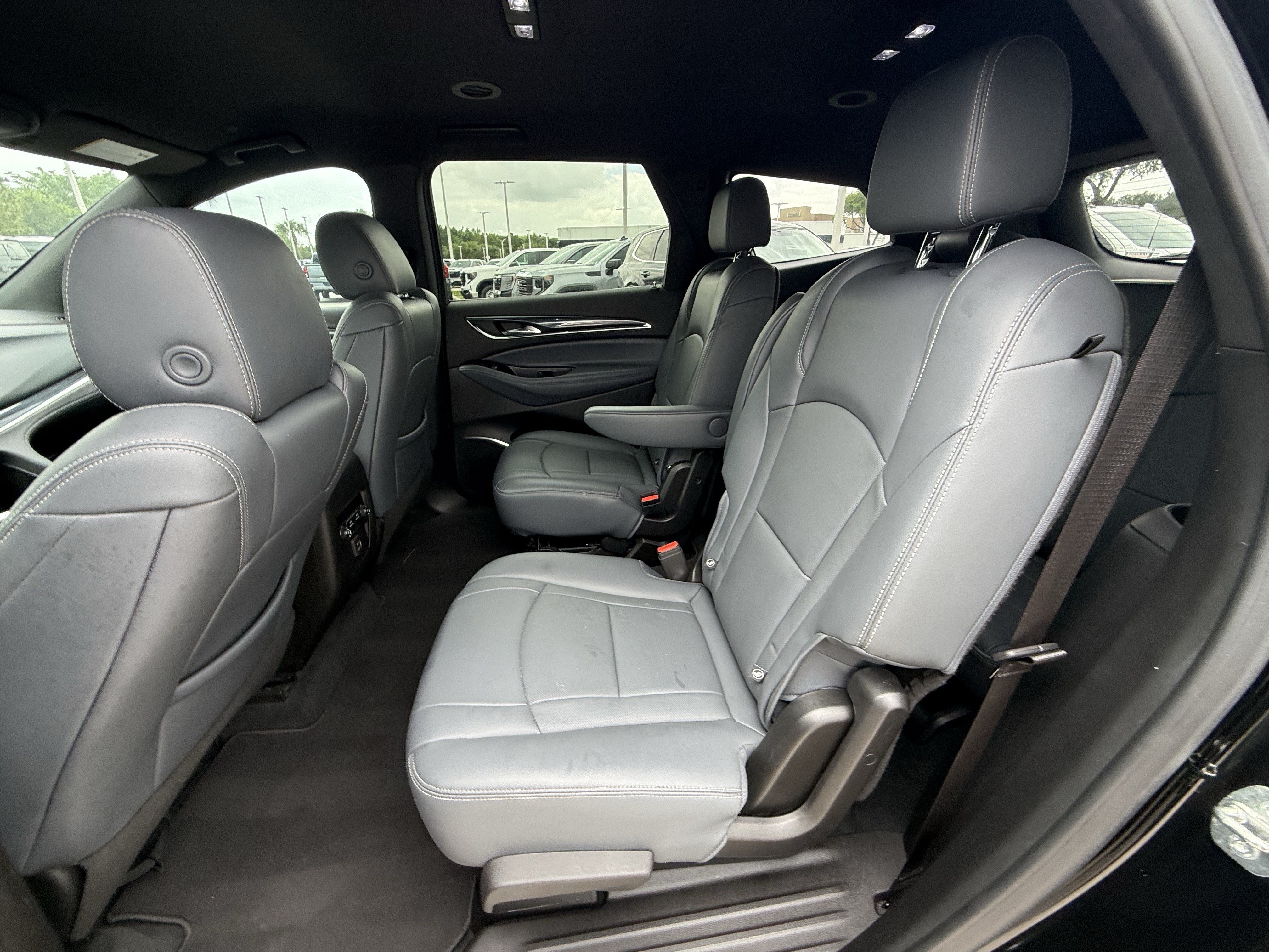 Used 2023 Buick Enclave Essence w/ Sport Touring Edition FWD image 29