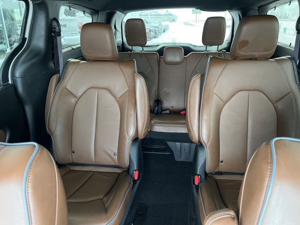 Used 2021 Chrysler Pacifica Limited w/ Premium & Safety Sphere Group image 21