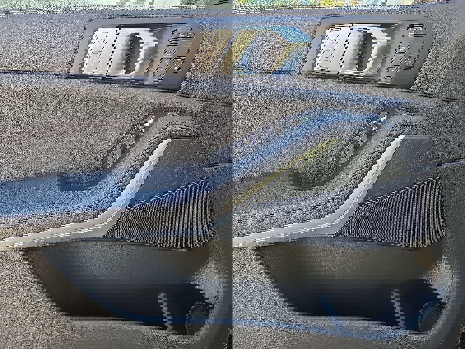 Used 2022 BMW X7 xDrive40i w/ Cold Weather Package image 12