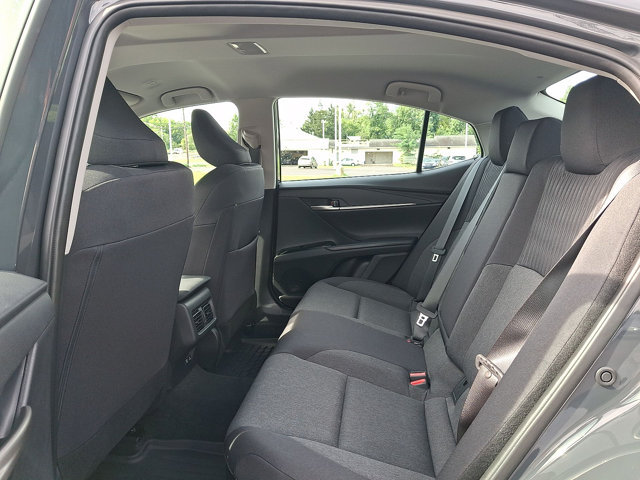 Used 2025 Toyota Camry LE AWD/4WD image 20