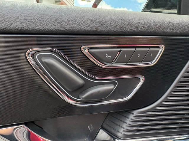 Used 2022 Lincoln Corsair Reserve w/ Equipment Group 201A image 27