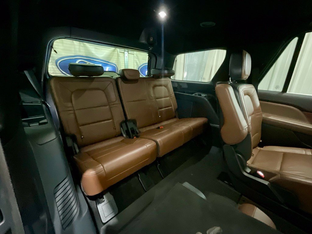 Used 2024 Lincoln Navigator Reserve AWD/4WD image 18