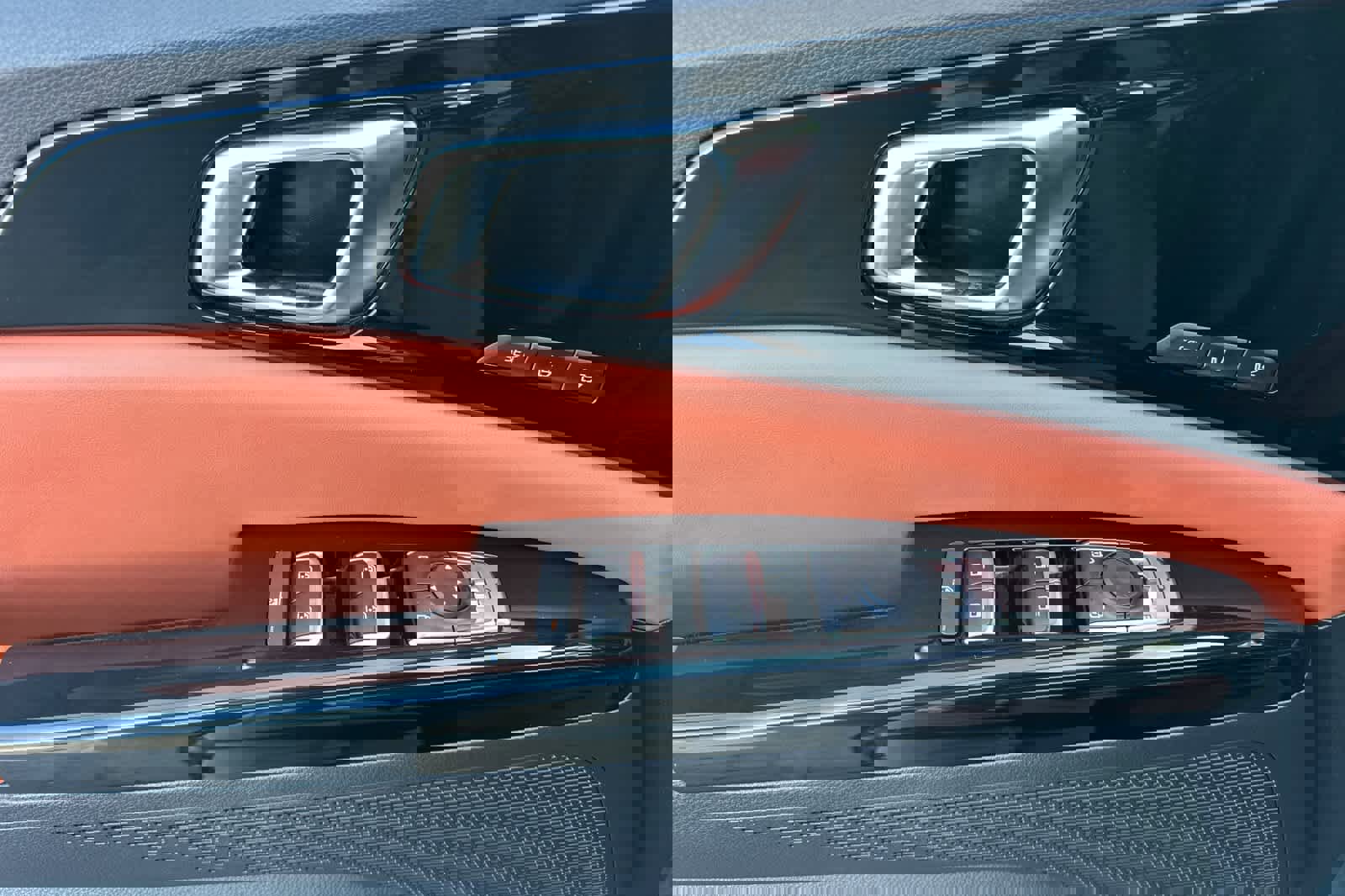 Used 2024 Kia Carnival SX image 12