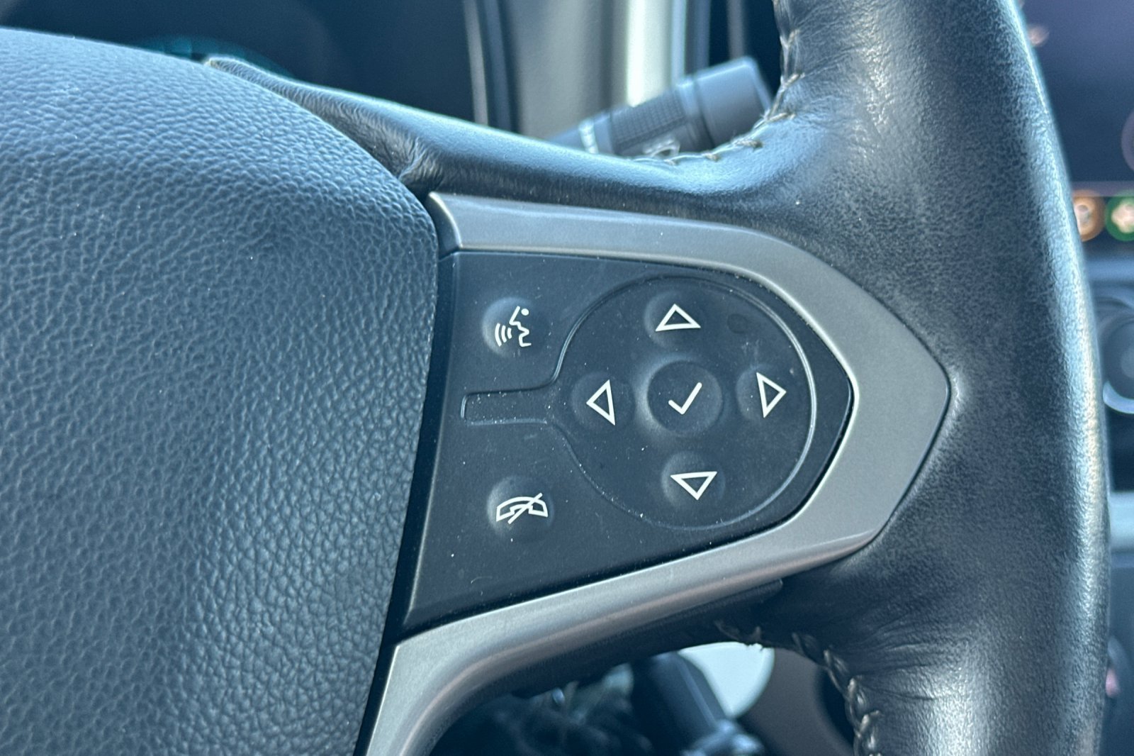 Used 2019 Chevrolet Colorado LT AWD/4WD image 34