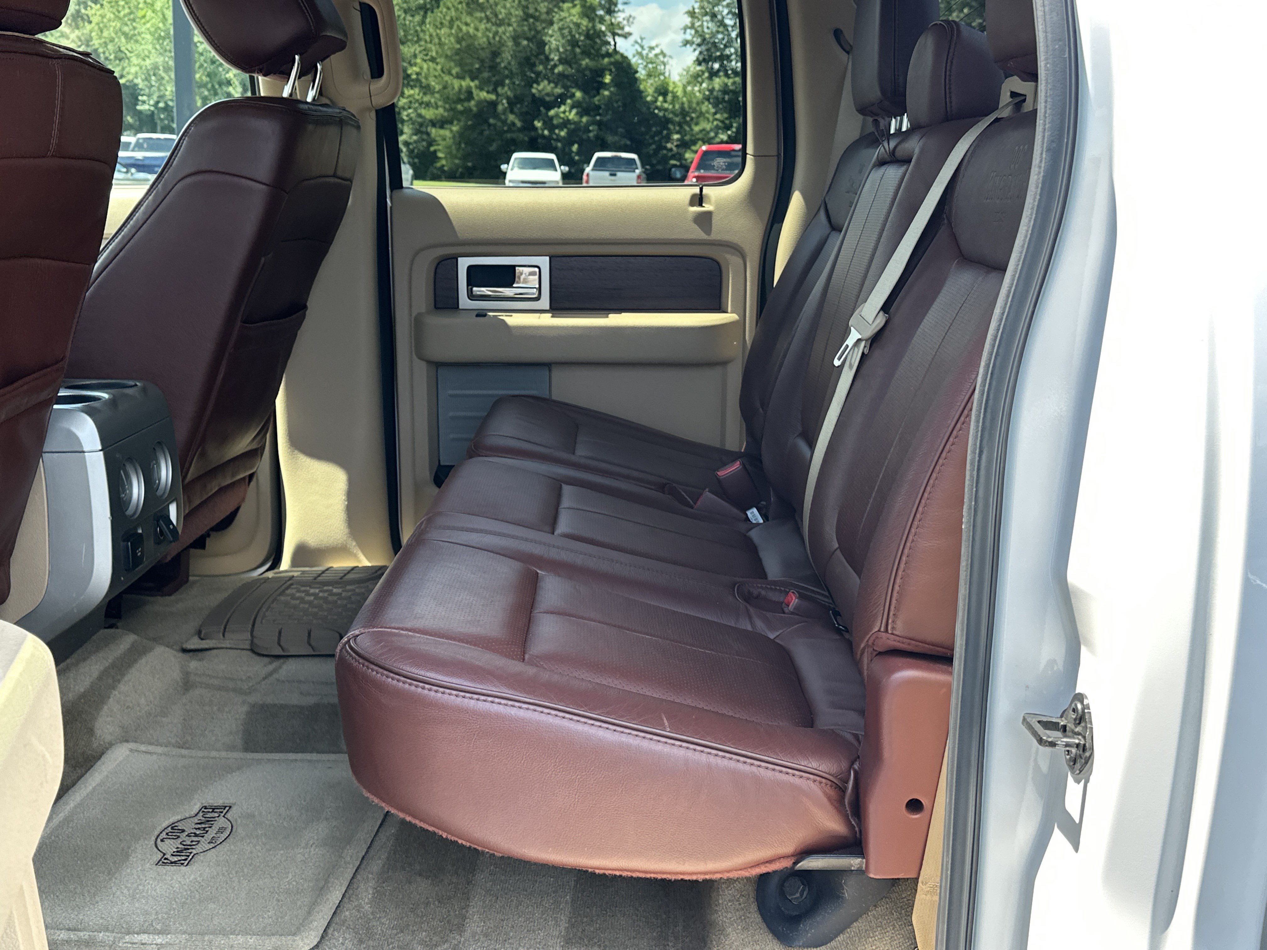 Used 2014 Ford F150 King Ranch w/ King Ranch Luxury Package AWD/4WD image 15