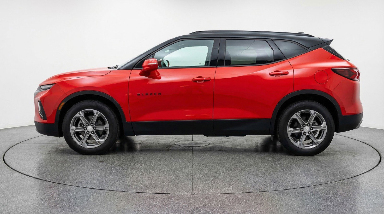 Used 2025 Chevrolet Blazer LT image 5