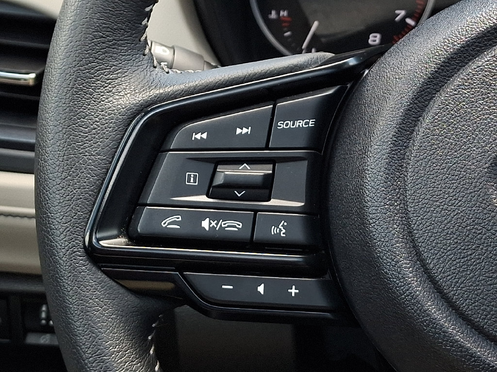 Used 2025 Subaru Forester Premium AWD/4WD image 22