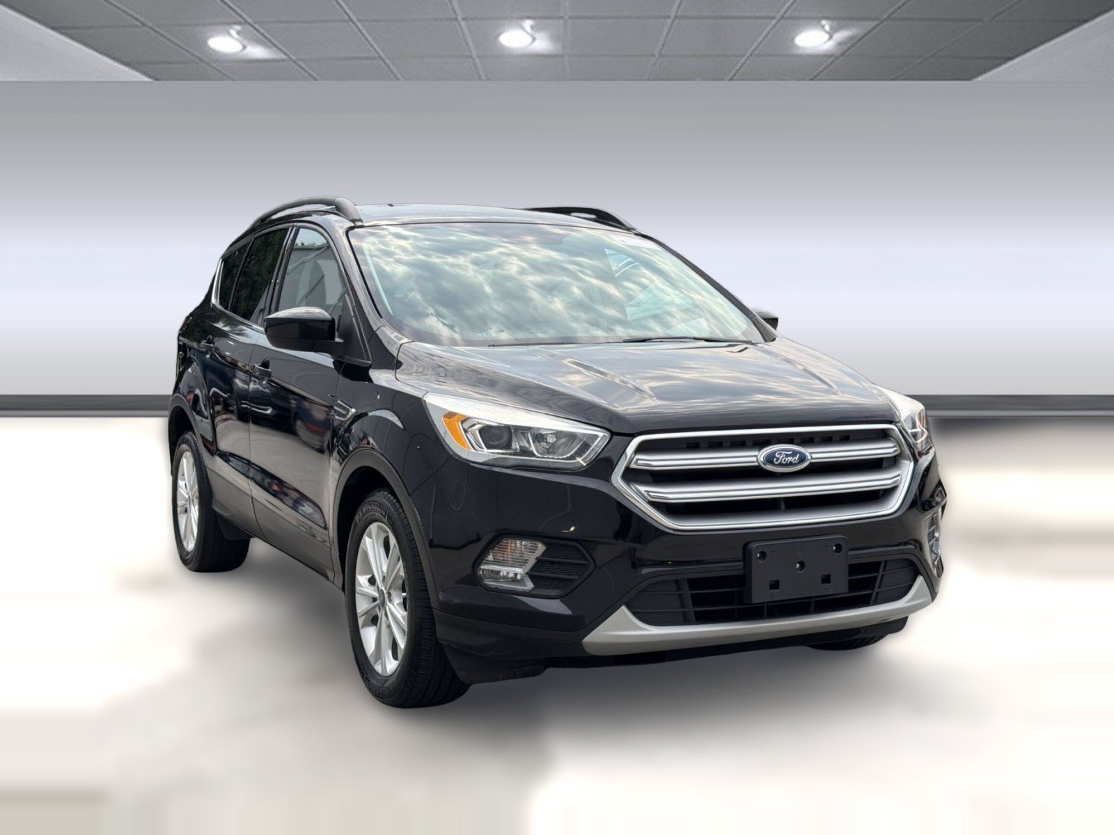 Used 2017 Ford Escape SE w/ Equipment Group 201A FWD image 7