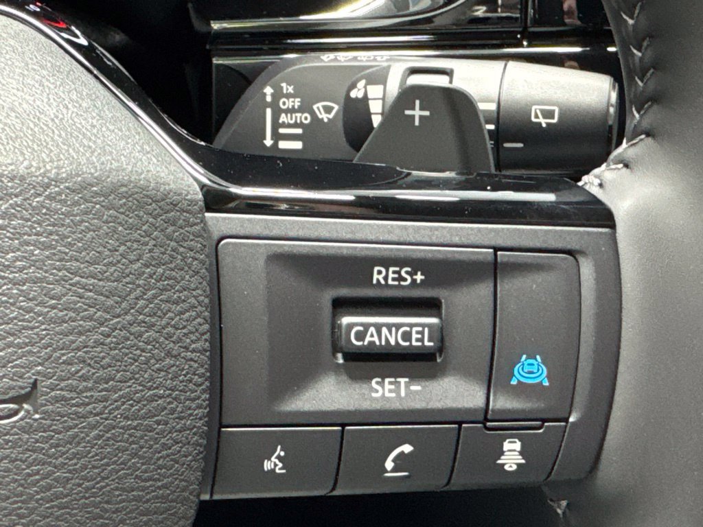 New 2026 Nissan Pathfinder Platinum AWD/4WD image 14