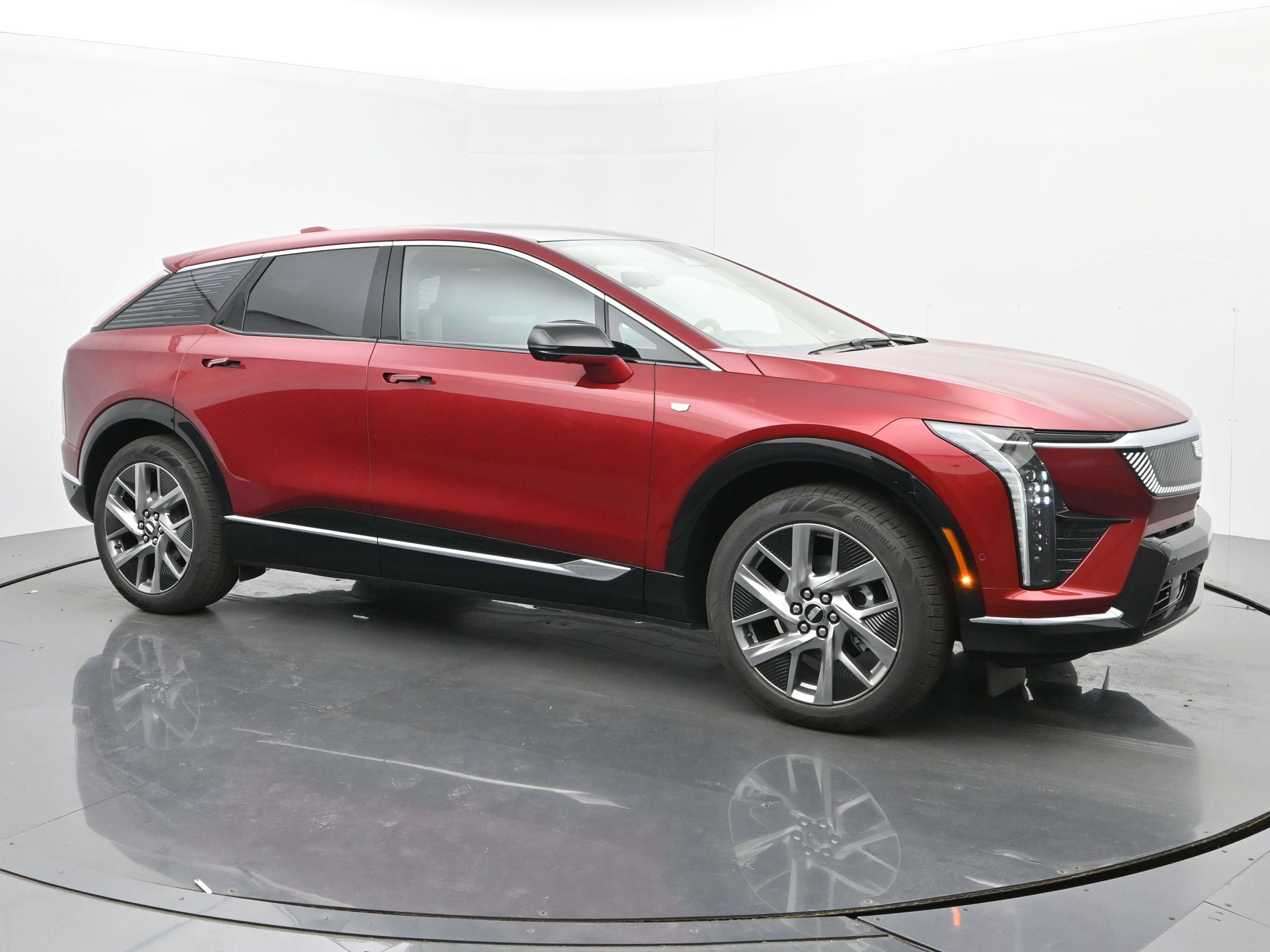 New 2026 Cadillac Optiq Luxury 1 w/ LPO, Floor Liner Package AWD/4WD image 7