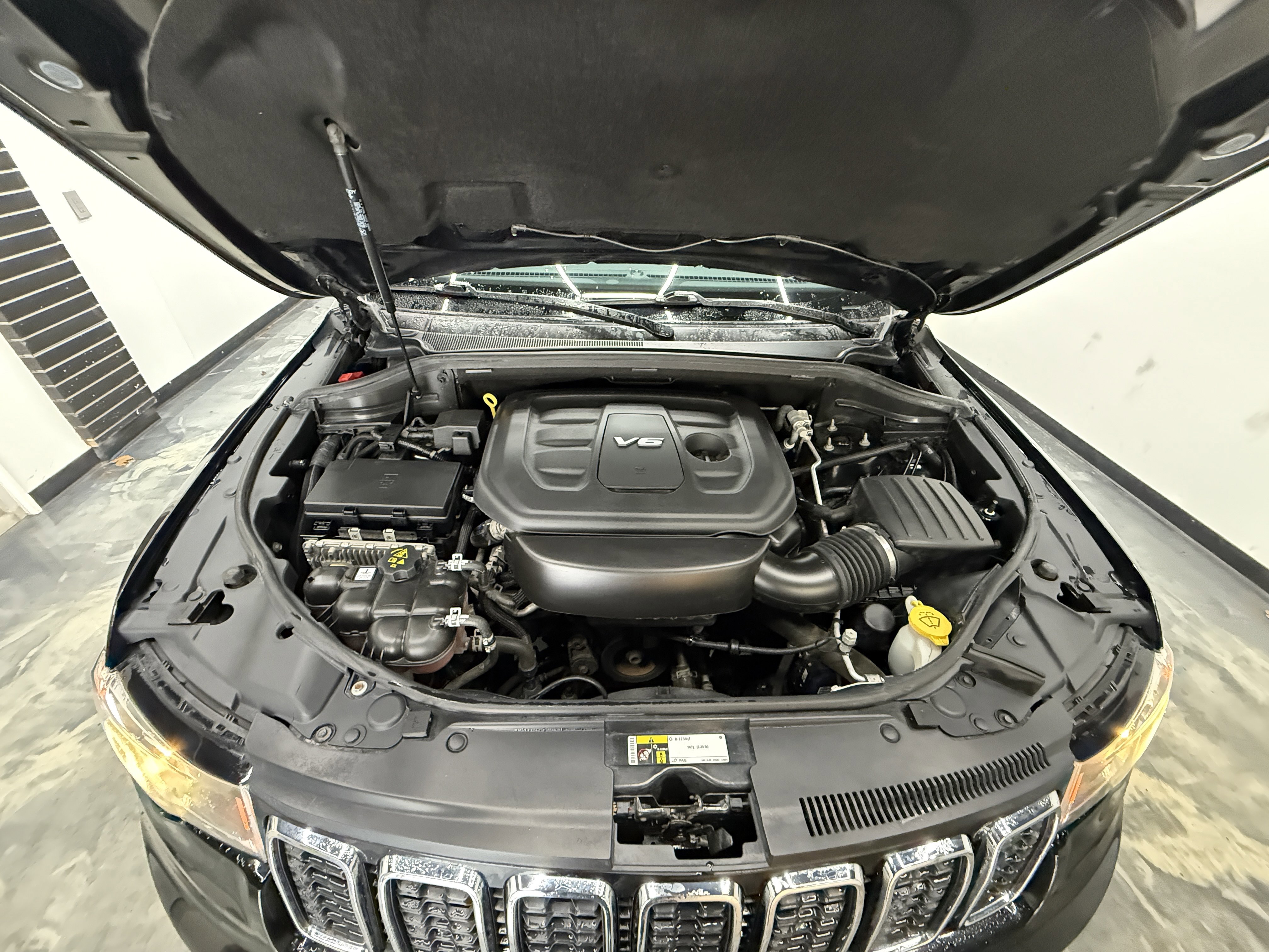 Used 2017 Jeep Grand Cherokee Limited image 27