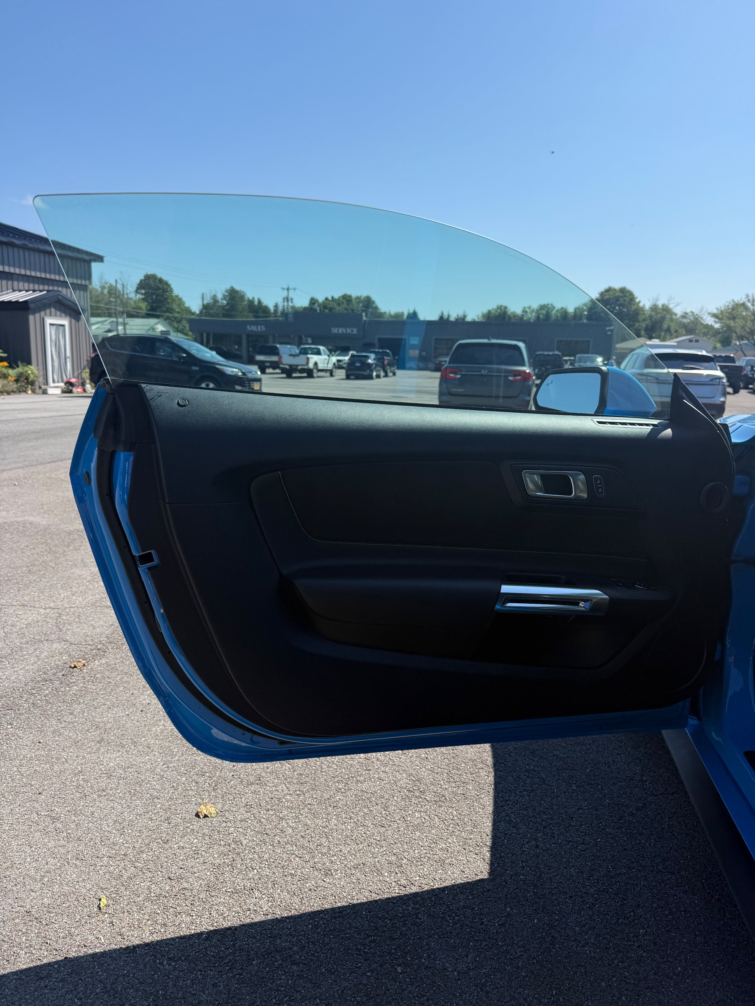 Used 2022 Ford Mustang Coupe RWD image 5