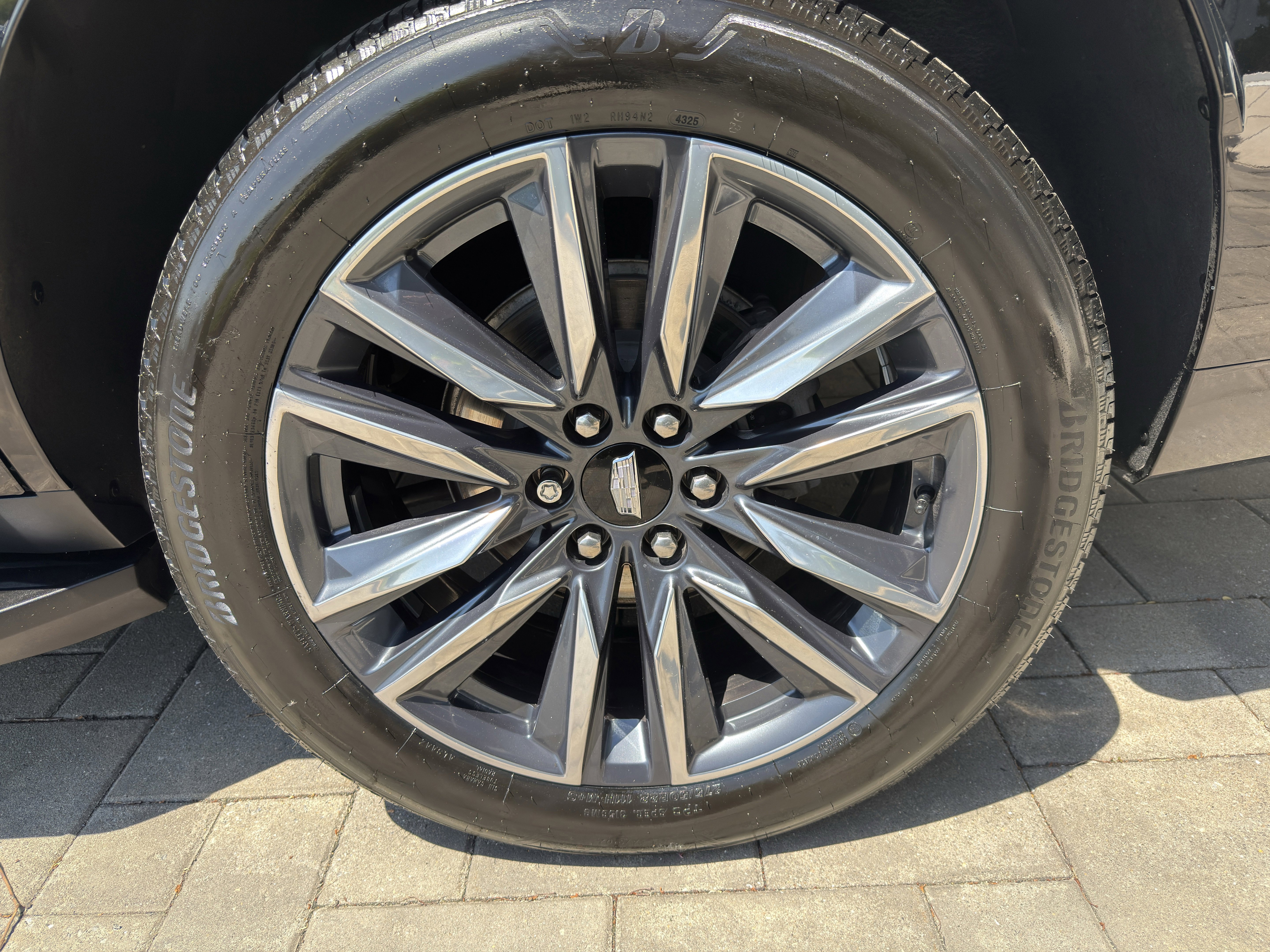 Used 2023 Cadillac Escalade Sport w/ Touring Package AWD/4WD image 5