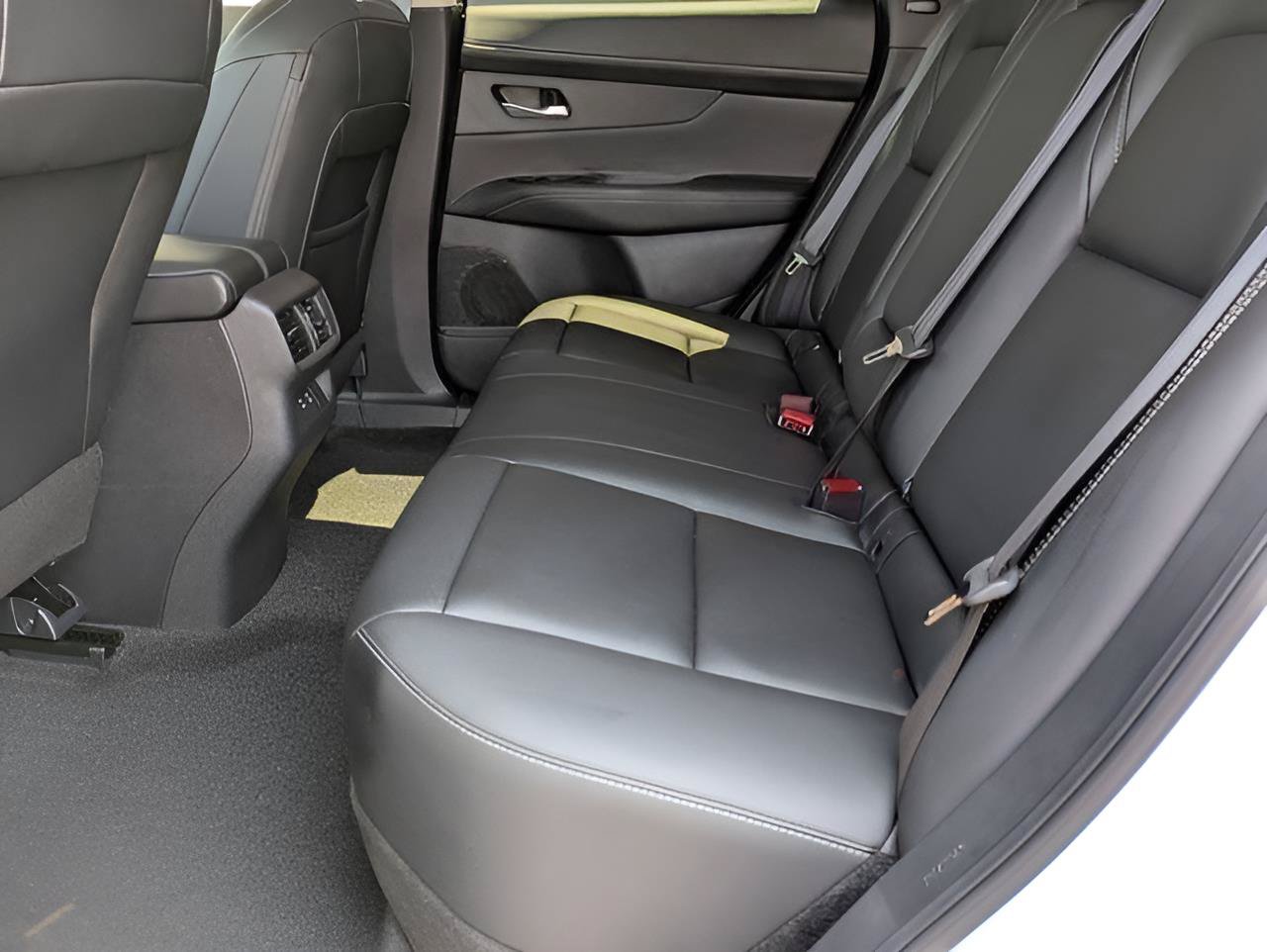 Used 2025 Nissan Murano SL AWD/4WD image 23