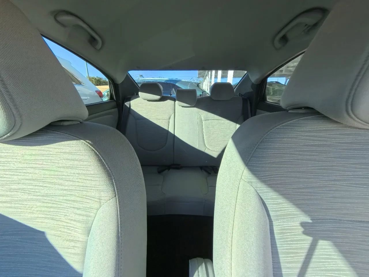 Used 2015 Hyundai Accent GLS image 25