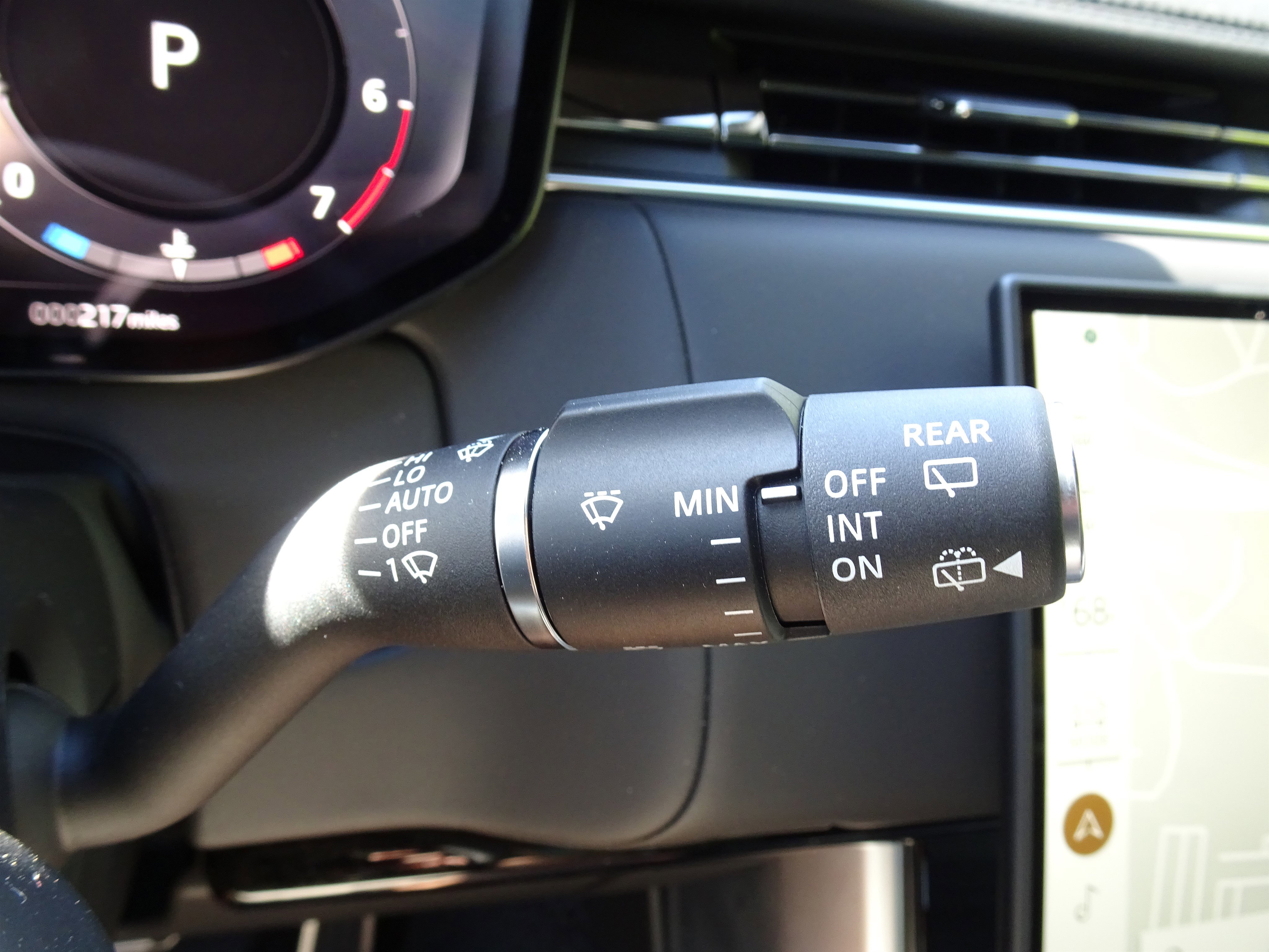 New 2025 Land Rover Range Rover SE image 27