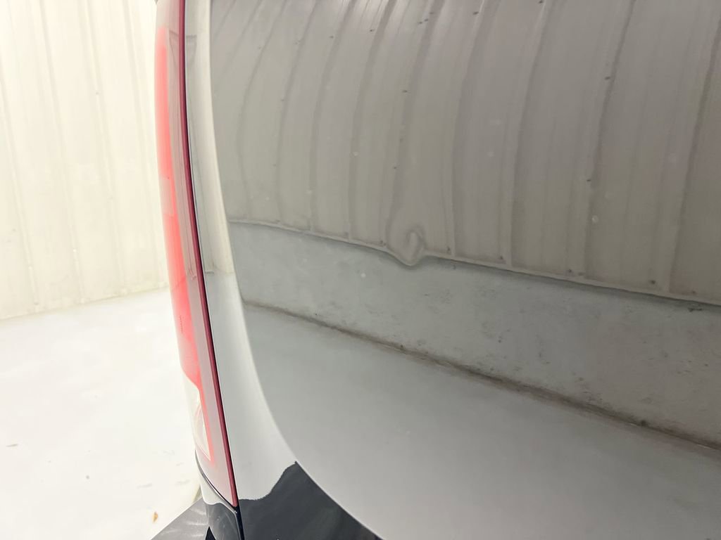 Used 2011 GMC Sierra 2500 SLE w/ SLE Preferred Package image 27