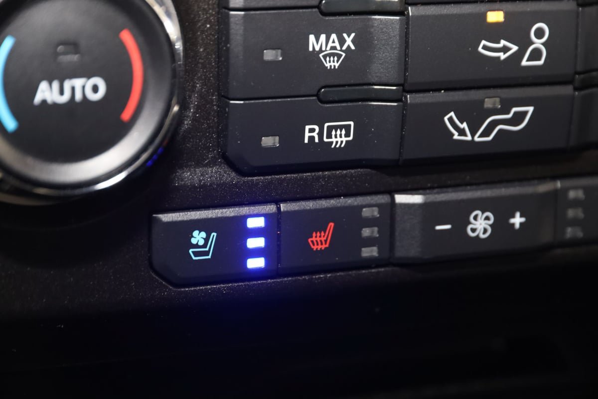 Used 2018 Ford F150 Lariat AWD/4WD image 8