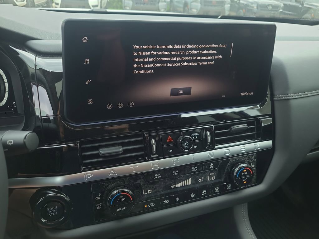 New 2026 Nissan Pathfinder Platinum FWD image 17