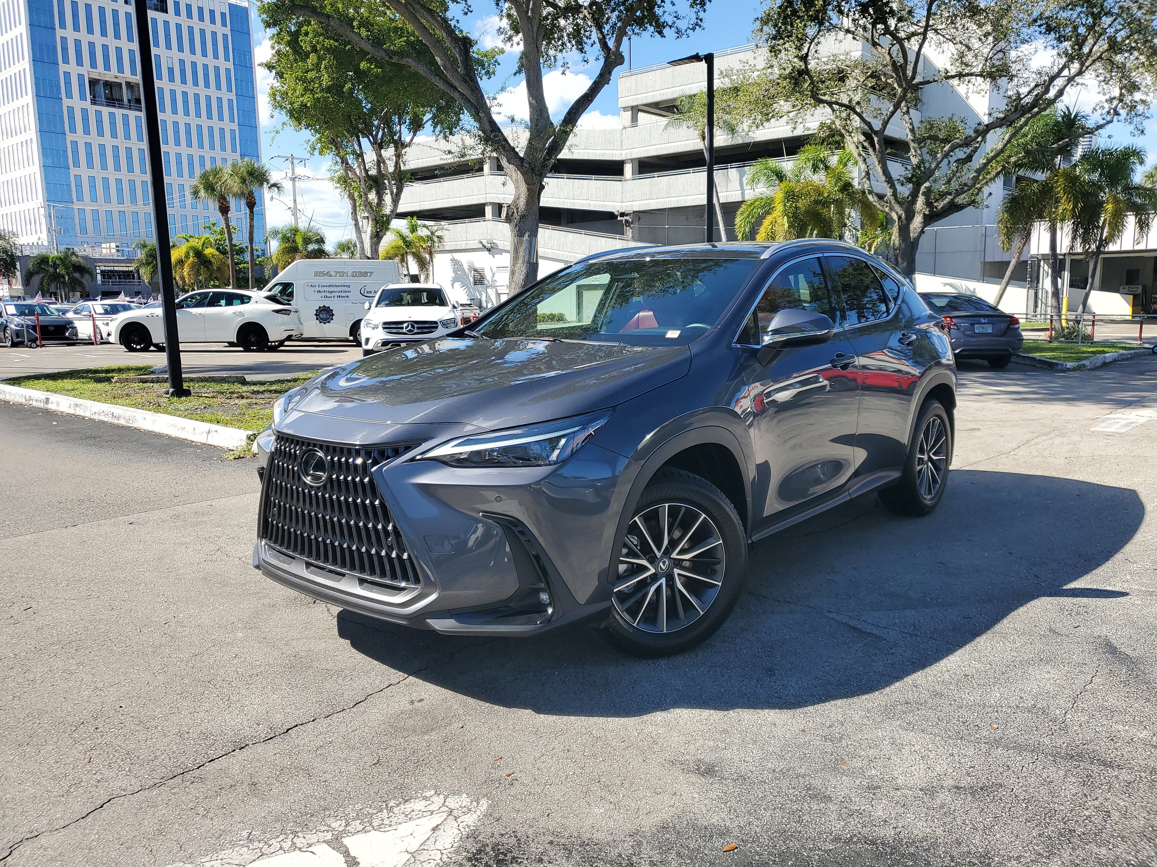 Used 2025 Lexus NX 250 FWD w/ Premium Package image 30