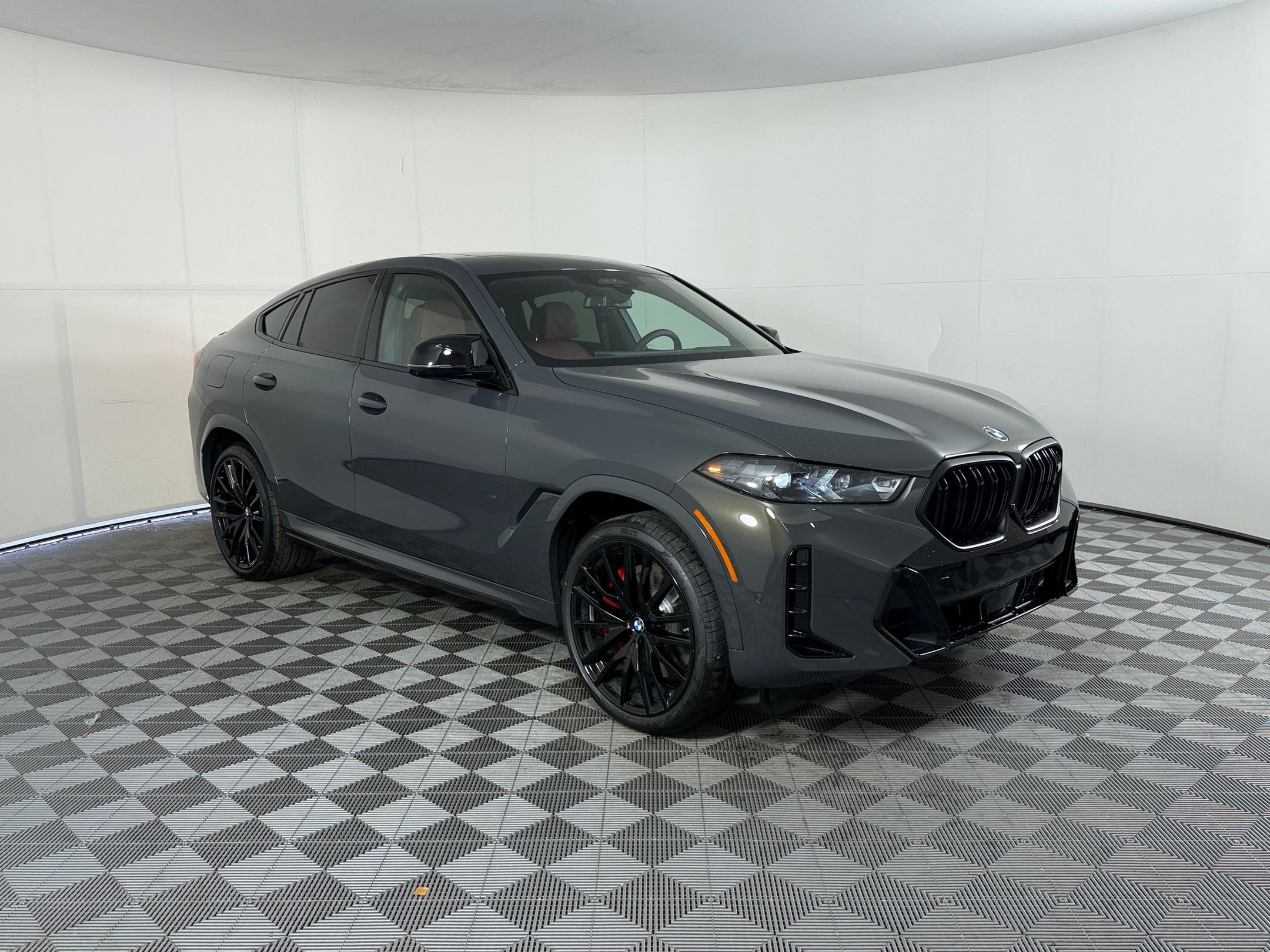 New 2027 BMW X6 M60i AWD/4WD image 7