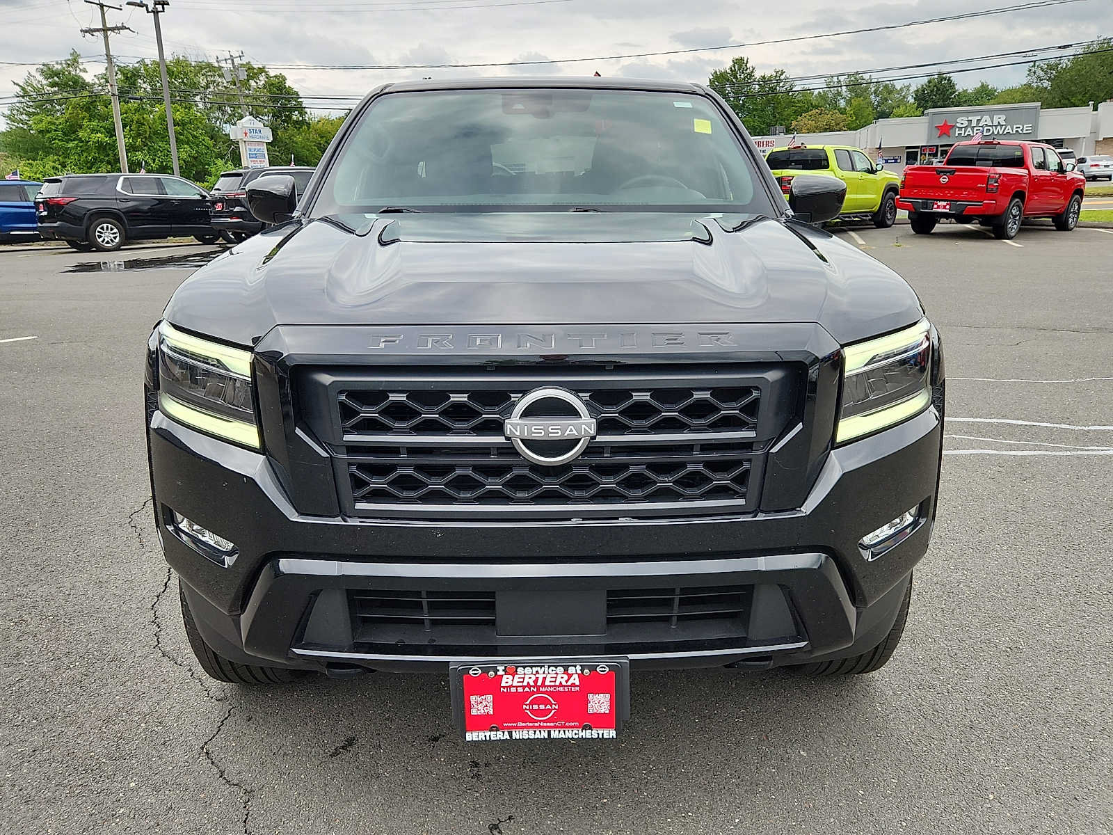 Used 2023 Nissan Frontier SV w/ Midnight Edition Package AWD/4WD image 2