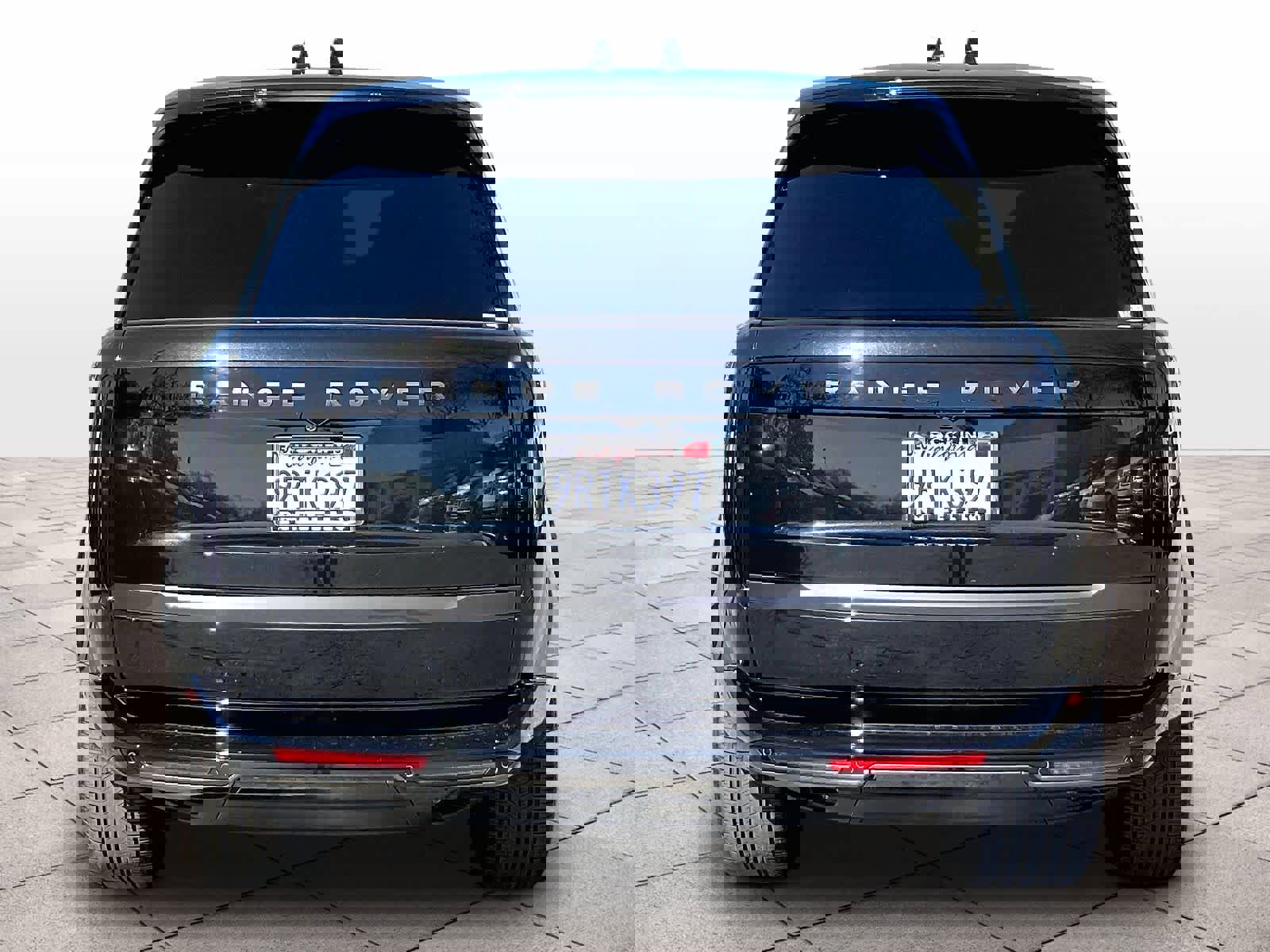 Used 2025 Land Rover Range Rover Long Wheelbase SE image 6