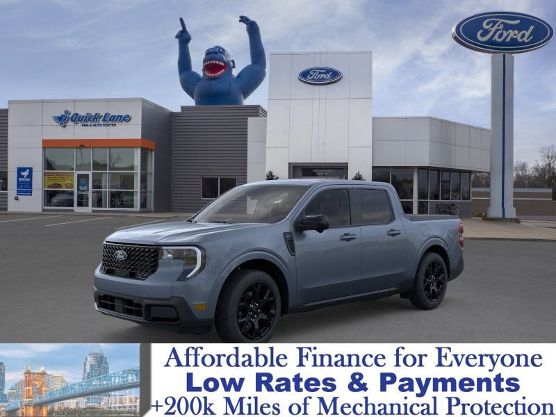 New 2025 Ford Maverick Lariat w/ Black Appearance Package