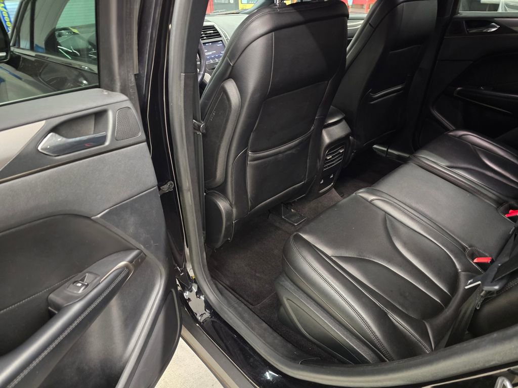 Used 2019 Lincoln MKC Premiere image 26