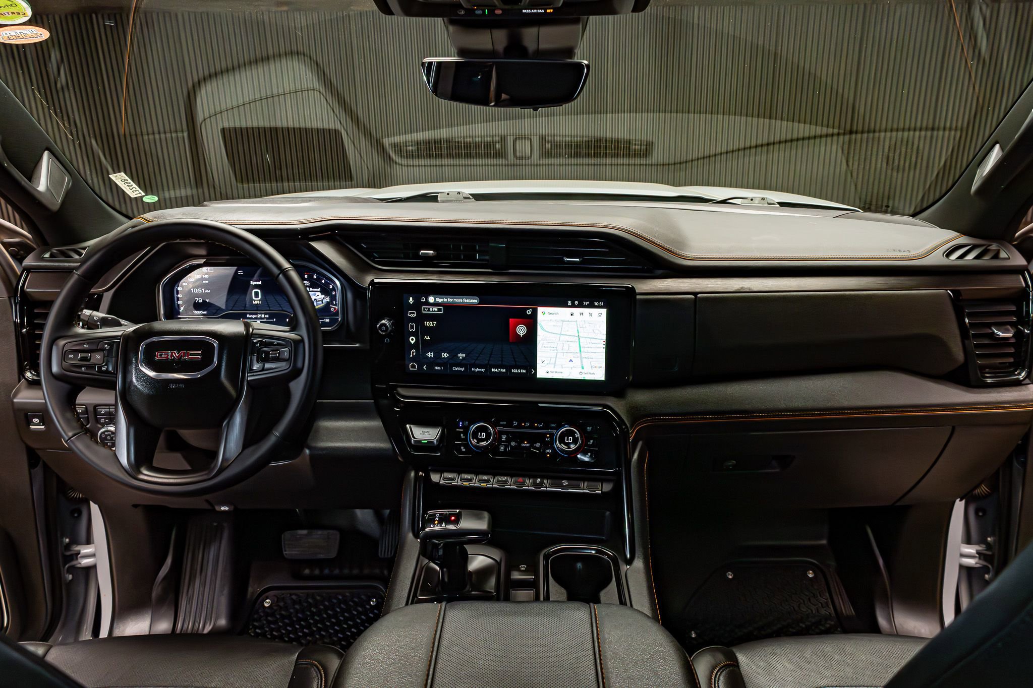 Used 2025 GMC Sierra 1500 AT4 w/ Technology Package image 18