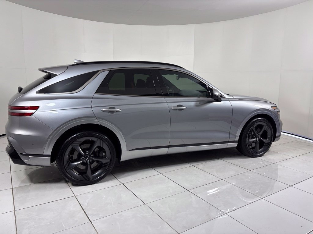 Used 2026 Genesis GV70 2.5T Sport Prestige AWD/4WD image 6