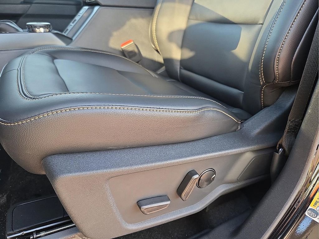 New 2026 Ford Bronco Badlands AWD/4WD image 14