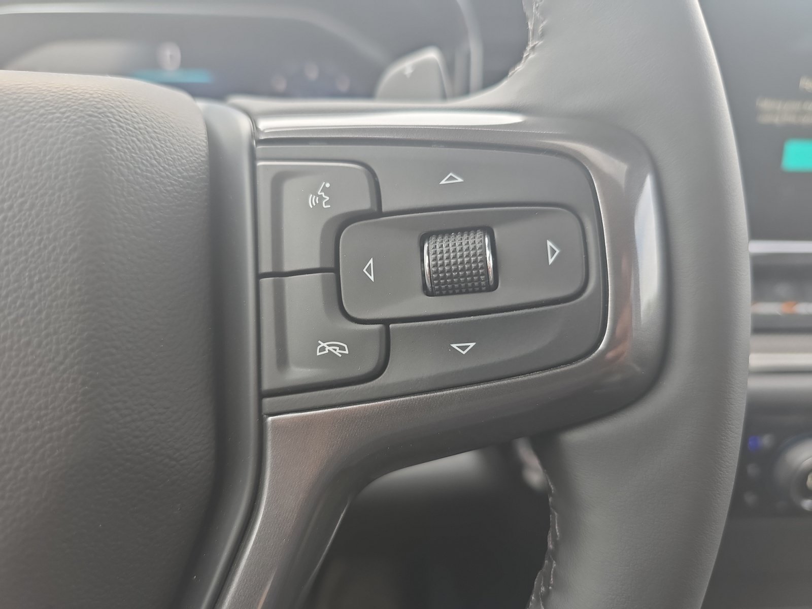 New 2026 Chevrolet Silverado 1500 ZR2 AWD/4WD image 18