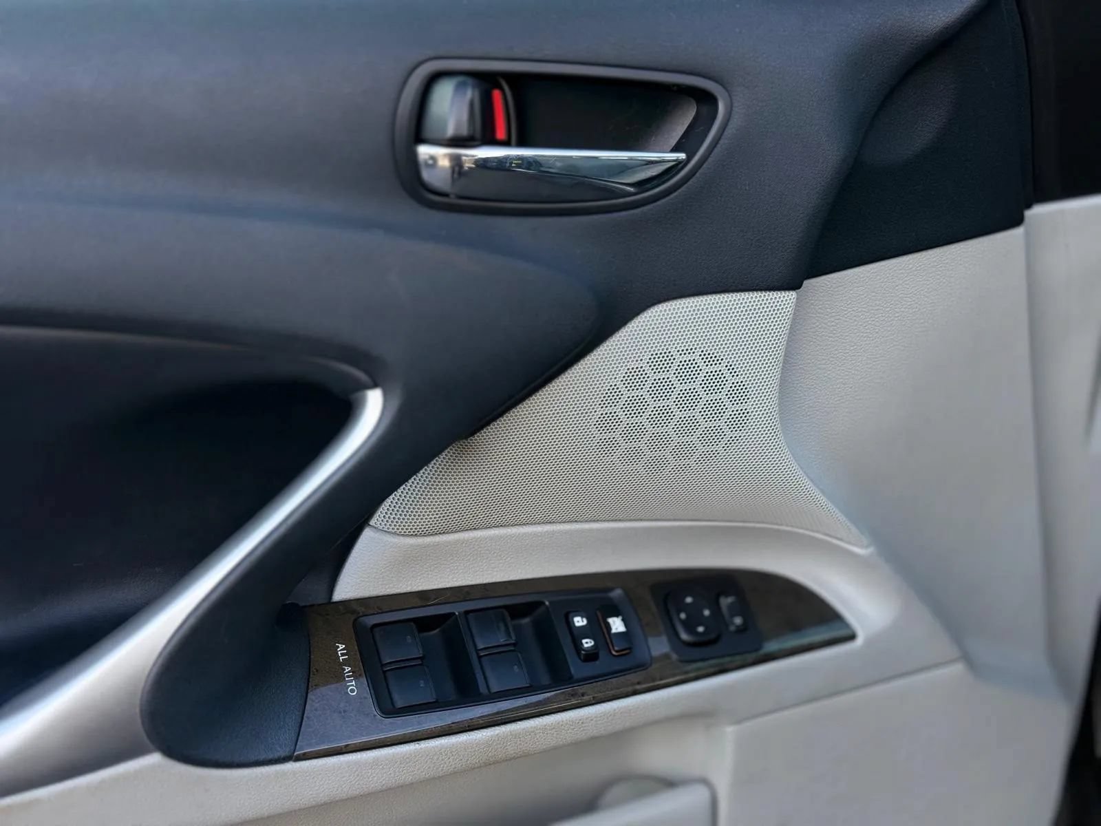 Used 2010 Lexus IS 250 AWD w/ Preferred Accessory Package image 20