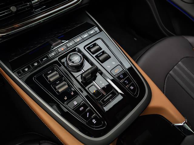 New 2026 Aston Martin DBX 707 AWD/4WD image 8