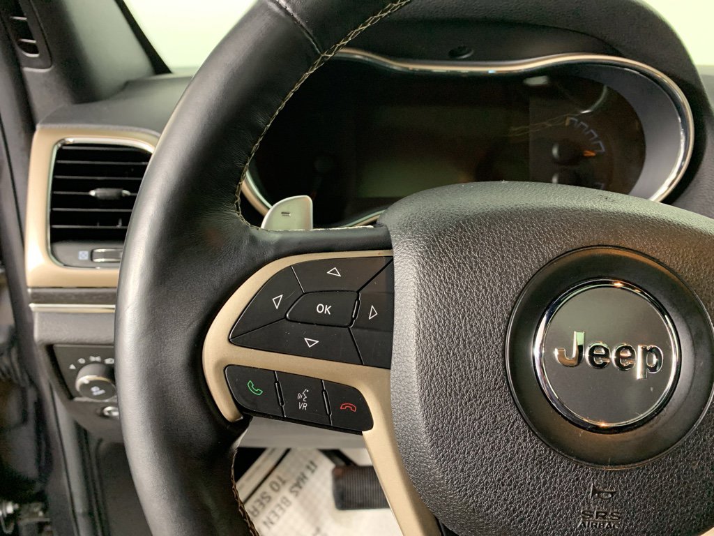 Used 2017 Jeep Grand Cherokee Limited w/ Luxury Group II image 19