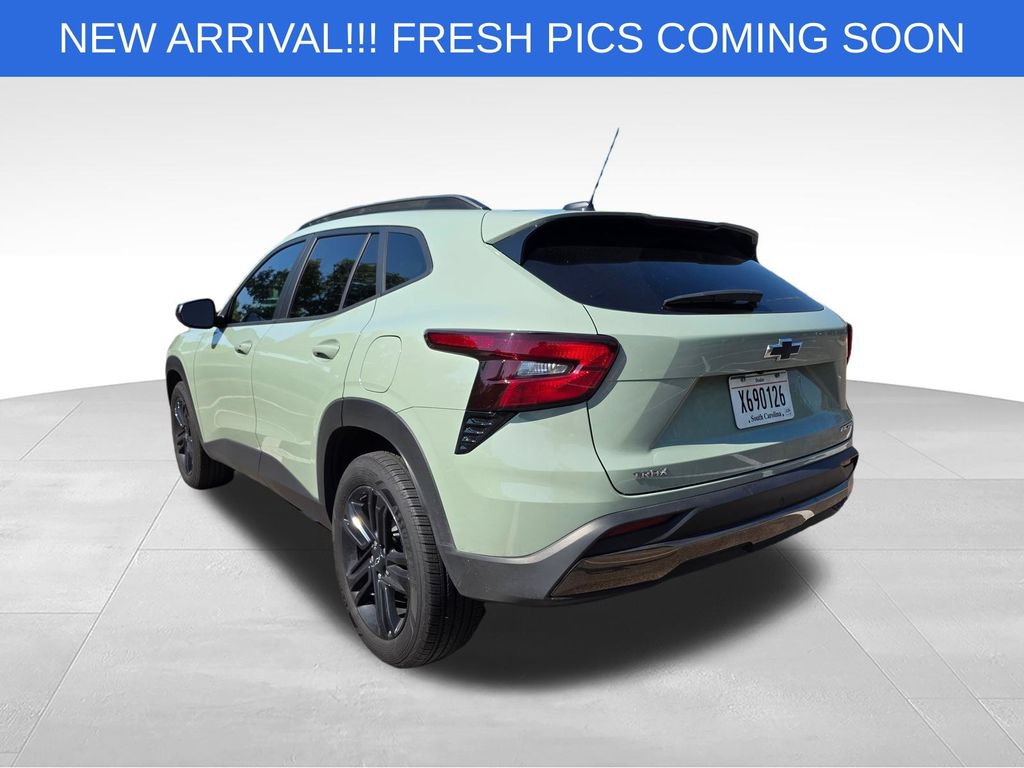 Used 2025 Chevrolet Trax ACTIV w/ Sunroof Package FWD image 6