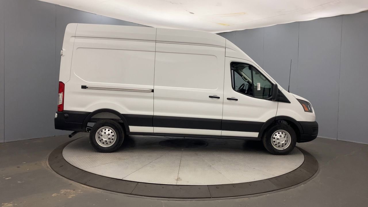 New 2026 Ford Transit 250 148 High Roof AWD image 6
