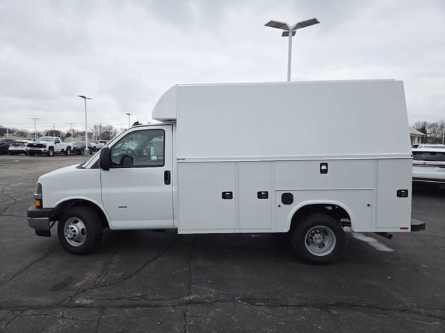 New 2025 Chevrolet Express 3500 w/ Power Convenience Package RWD image 20