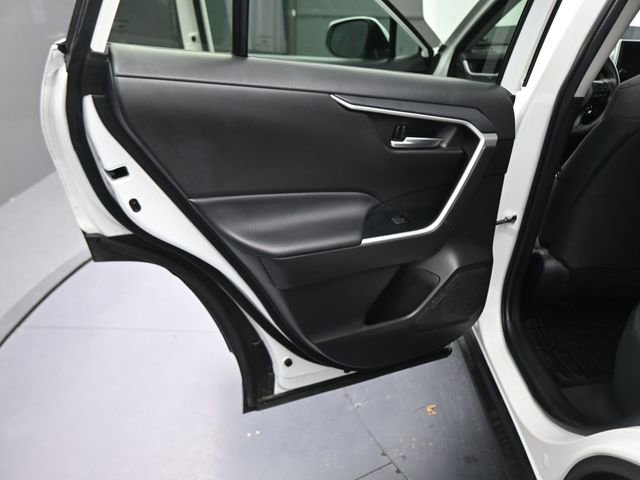 Used 2024 Toyota RAV4 XLE image 41