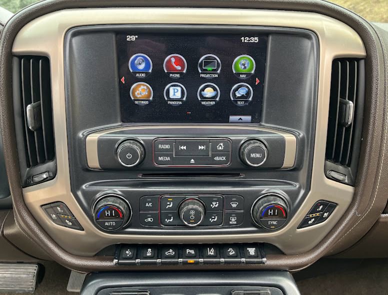 Used 2016 GMC Sierra 2500 Denali w/ Duramax Plus Package image 17