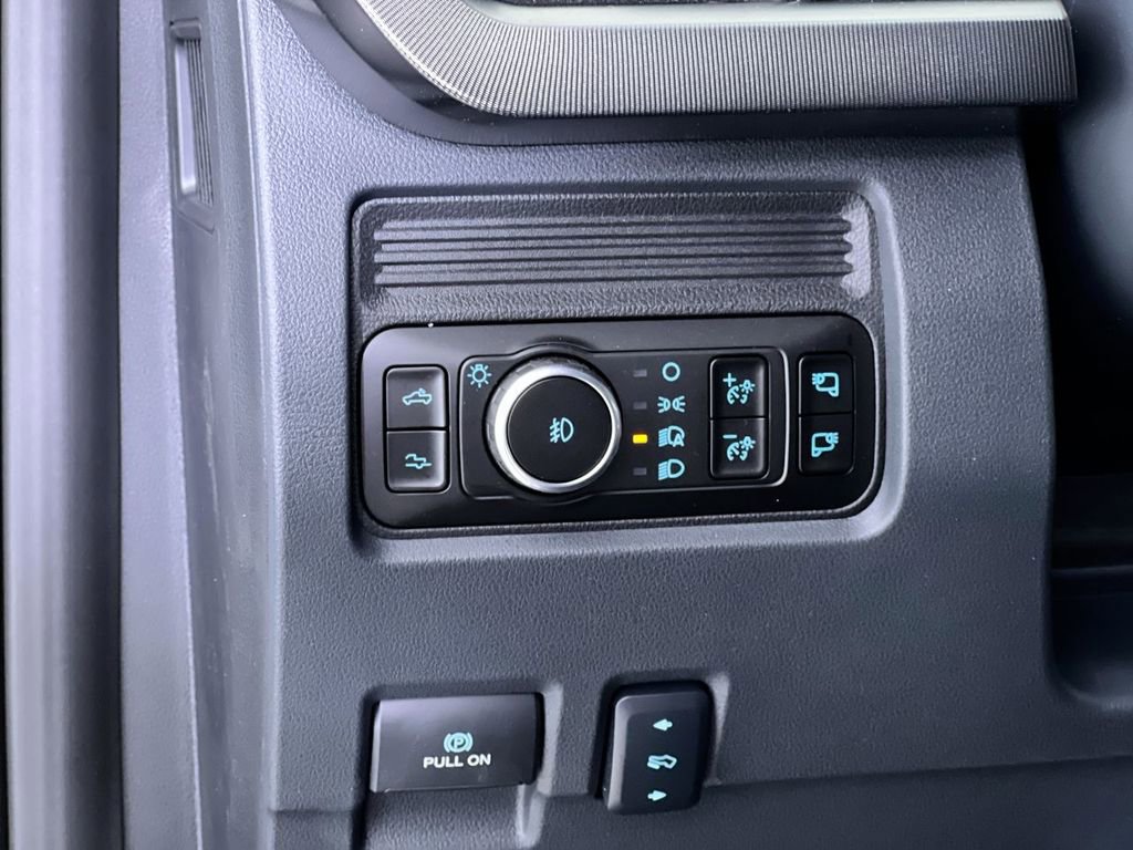 New 2026 Ford F250 Platinum w/ Tremor Off-Road Package image 32