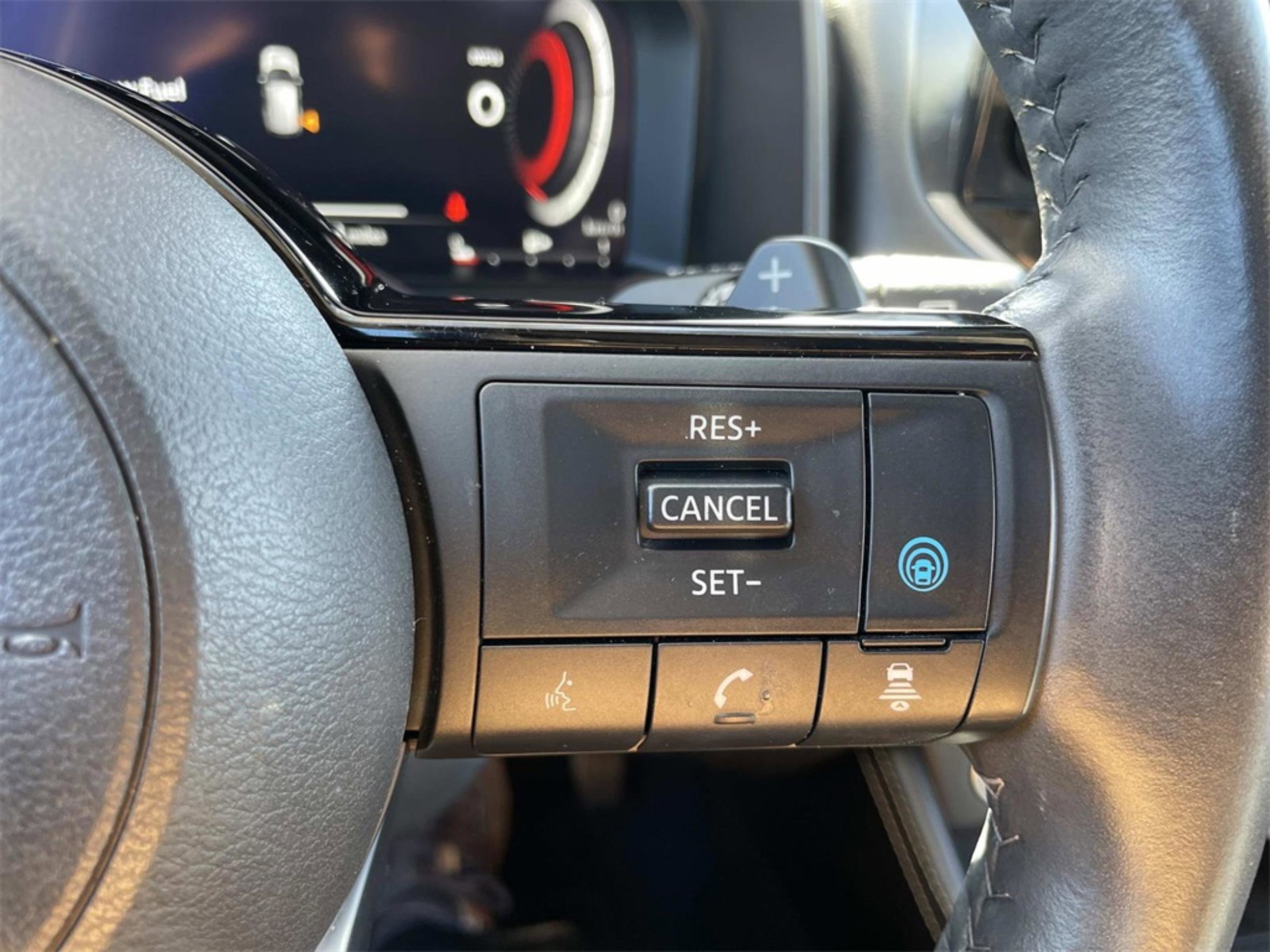 Used 2023 Nissan Rogue Platinum w/ Platinum Premium Package image 26