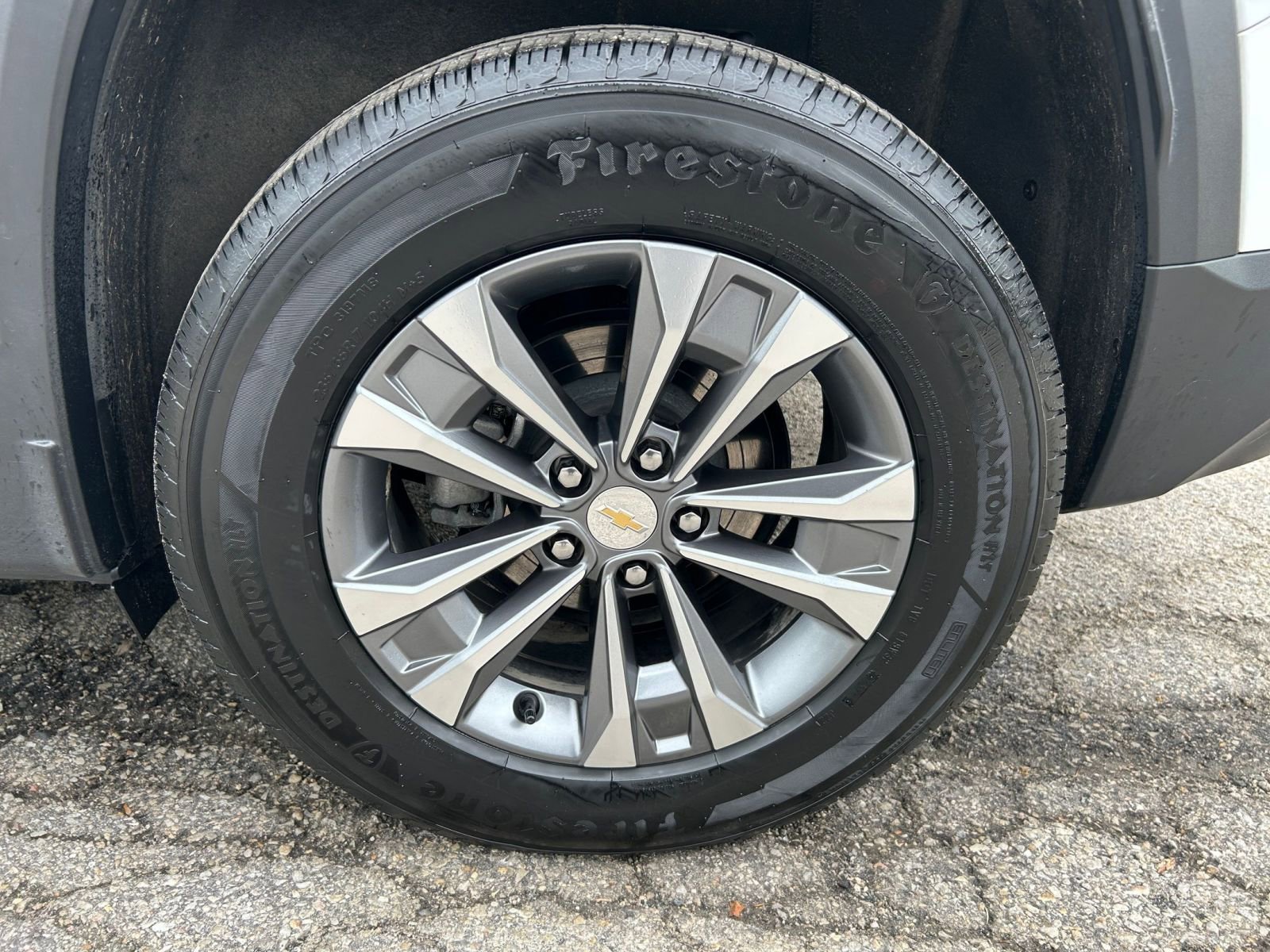 Used 2025 Chevrolet Equinox LT FWD image 24