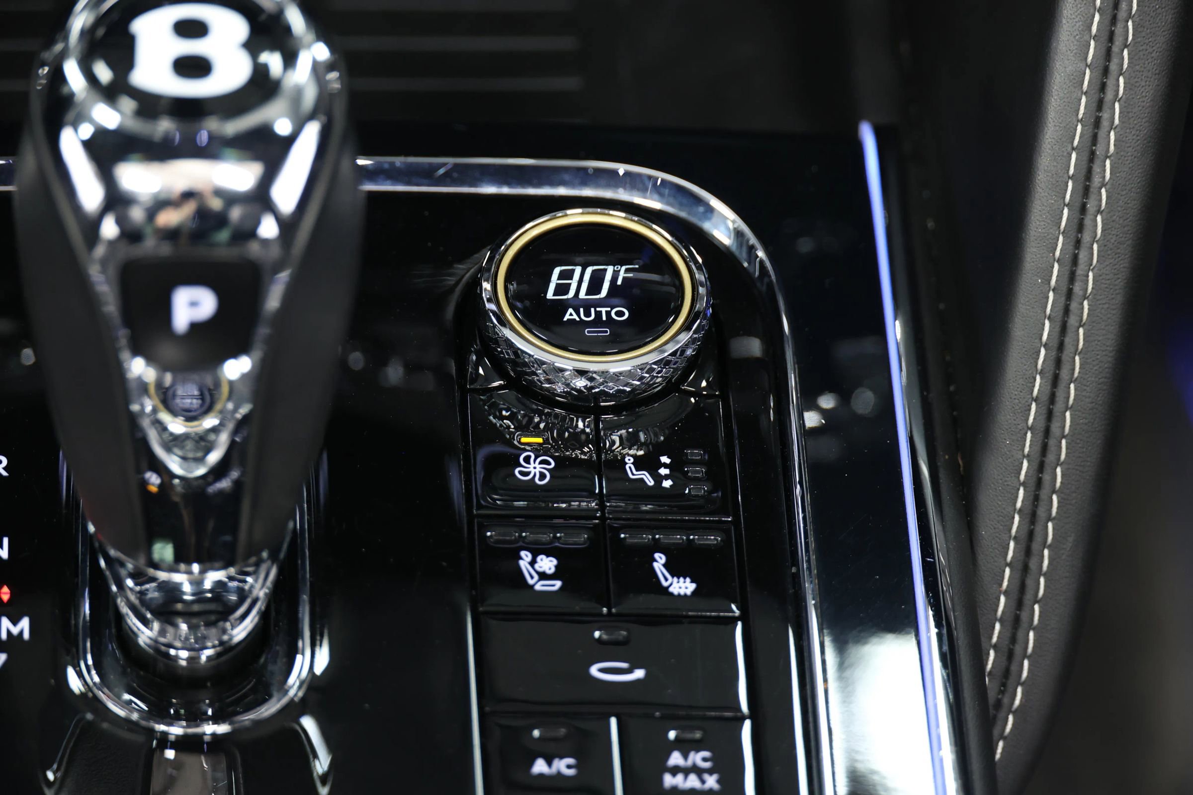 Used 2020 Bentley Flying Spur W12 image 53