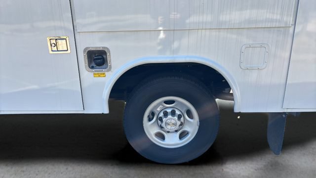 New 2025 Chevrolet Express 3500 w/ Power Convenience Package RWD image 23