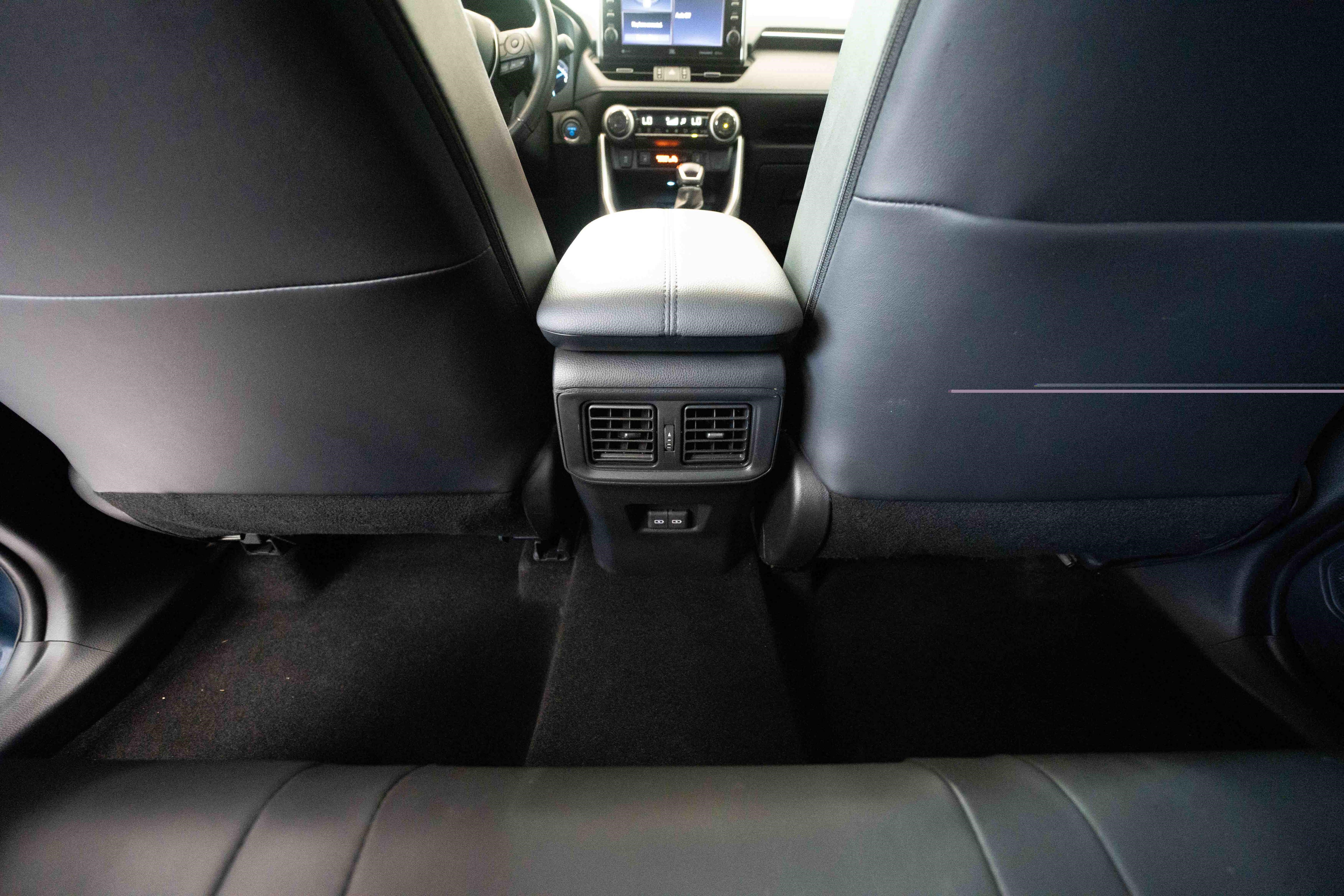 Used 2022 Toyota RAV4 XSE AWD/4WD image 22