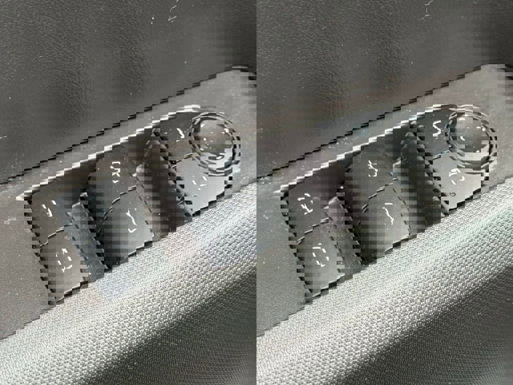 Used 2024 GMC Canyon Elevation w/ Convenience Package image 21