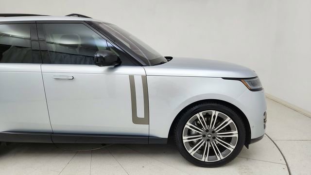Used 2023 Land Rover Range Rover SE AWD/4WD image 7