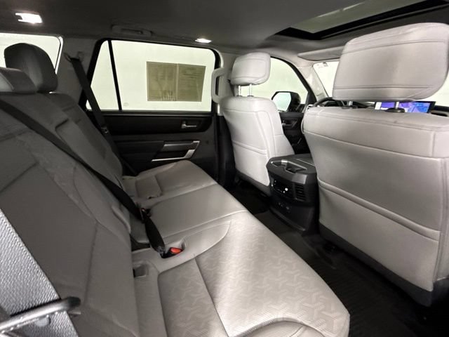 Used 2024 Toyota Sequoia SR5 w/ SR5 Premium Package AWD/4WD image 32